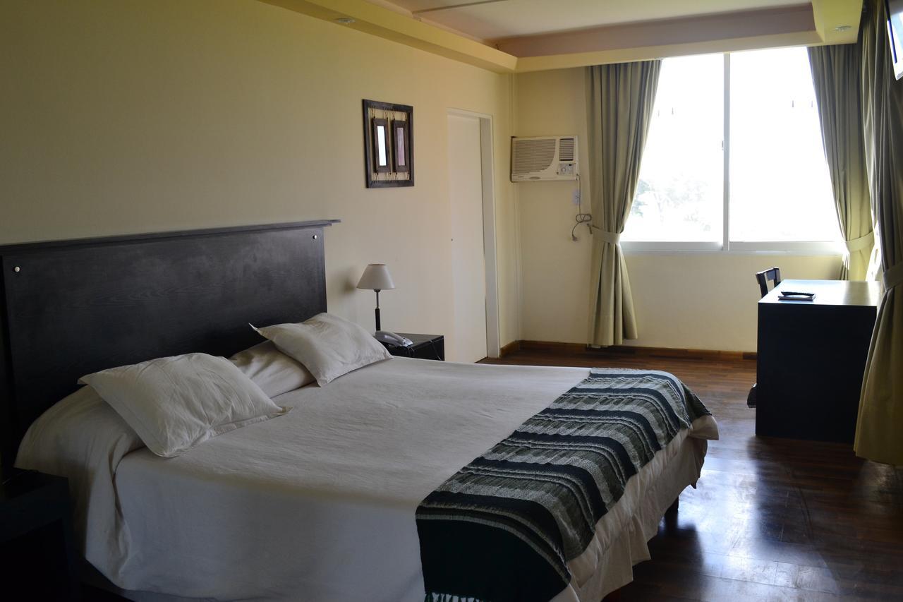 Manantiales Hotel De Turismo Monte Caseros Exteriör bild