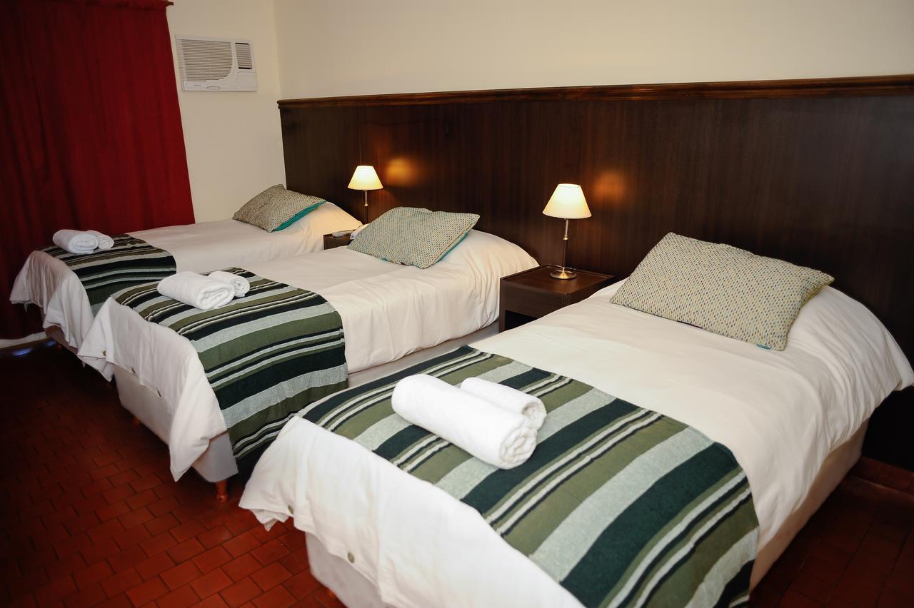 Manantiales Hotel De Turismo Monte Caseros Exteriör bild