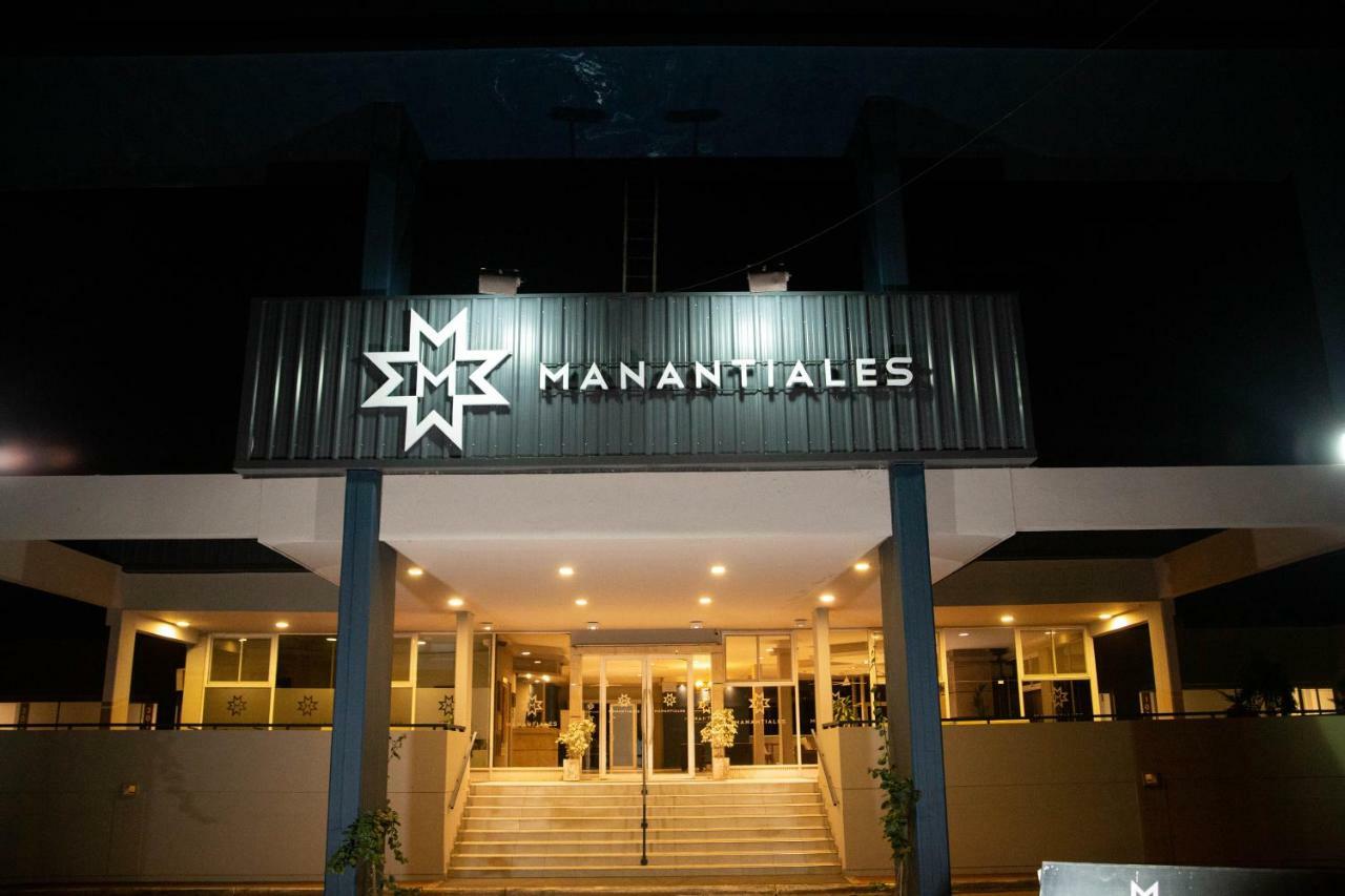 Manantiales Hotel De Turismo Monte Caseros Exteriör bild